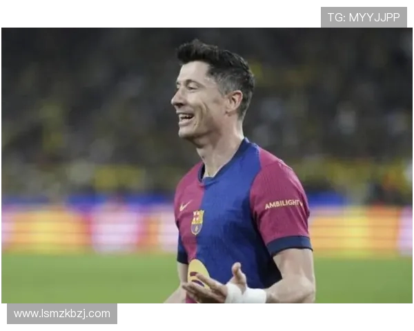 莱万巴萨生涯百球纪录达成